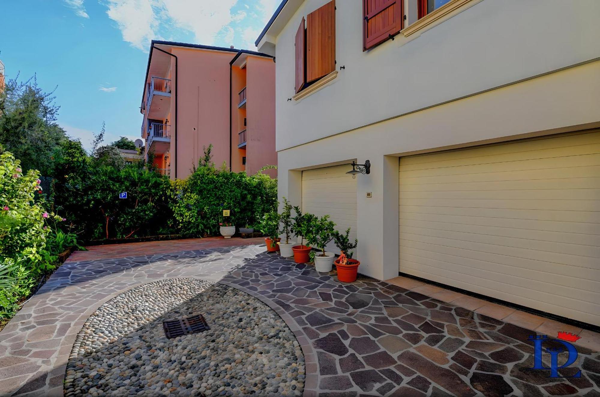 Desenzanoloft Official Partner Marriott Homes & Villas - Garden & Pool Desenzano del Garda Eksteriør billede