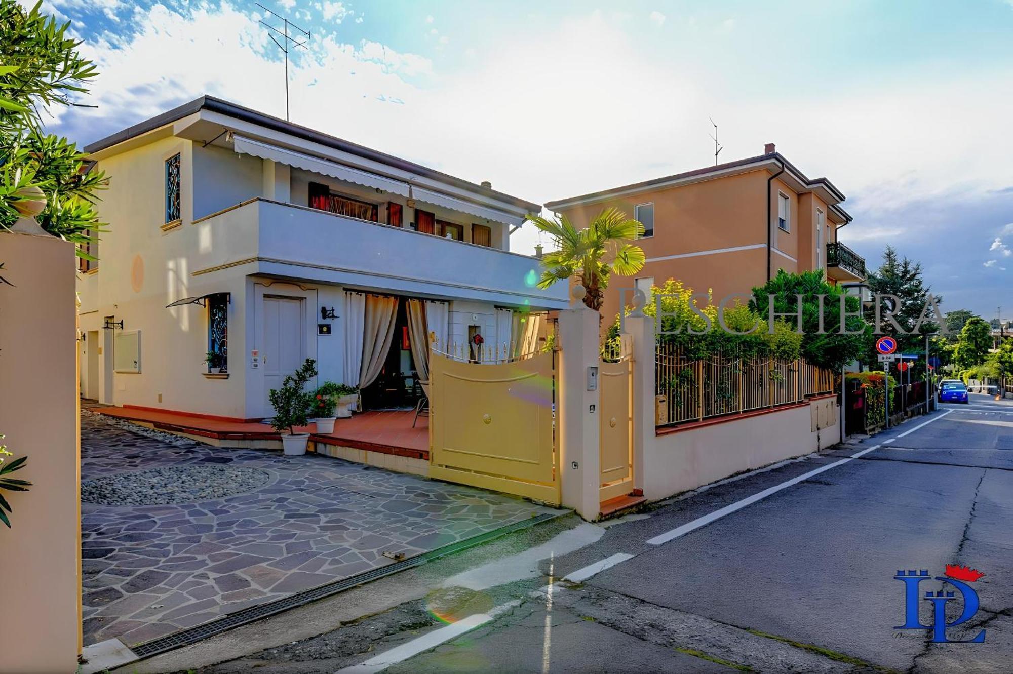 Desenzanoloft Official Partner Marriott Homes & Villas - Garden & Pool Desenzano del Garda Eksteriør billede